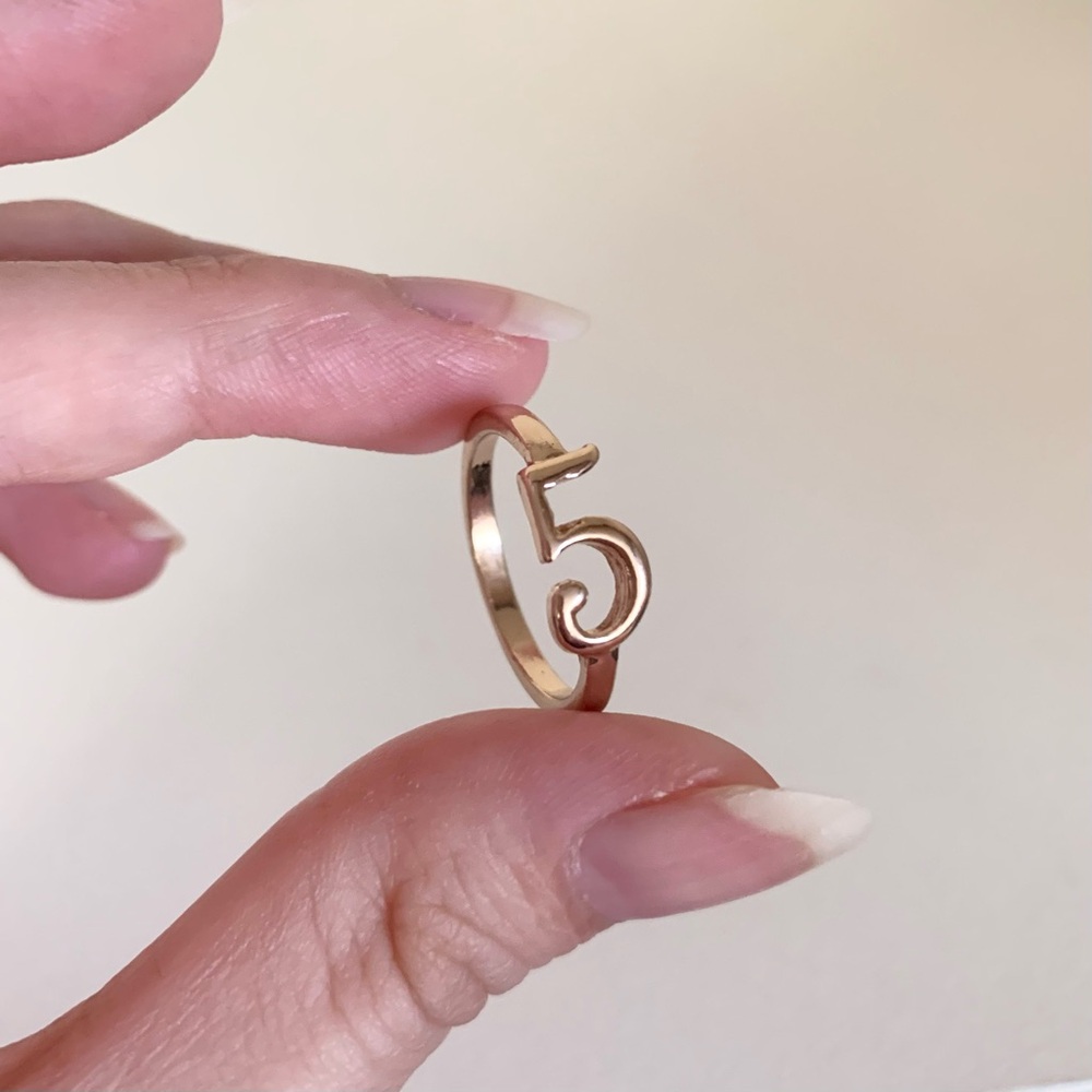 Number 5 ring - Picture 10 of 11